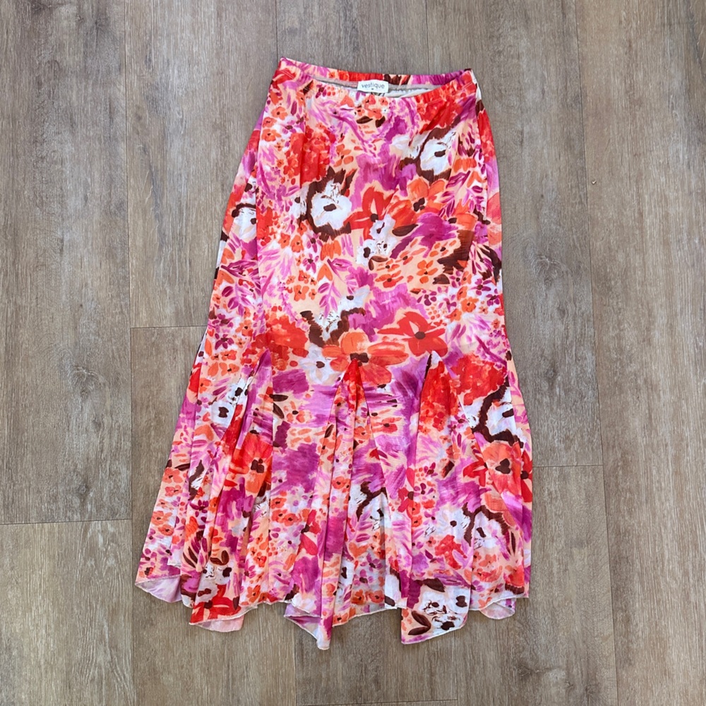 Vestique Midi Skirt